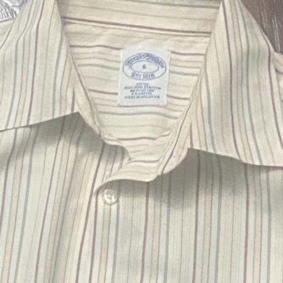 Brooks Brothers - dress shirt - Picture 2 of 4